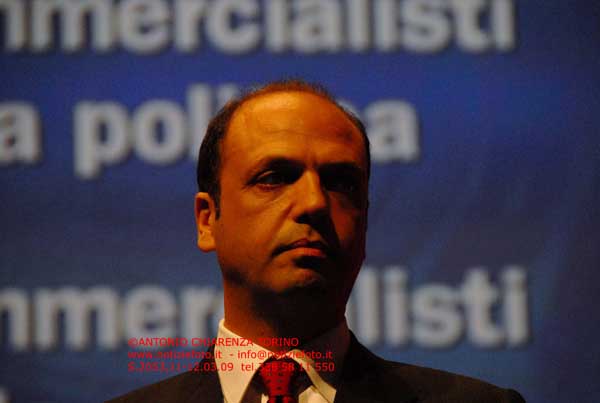 S2053_452_Angelino_Alfano