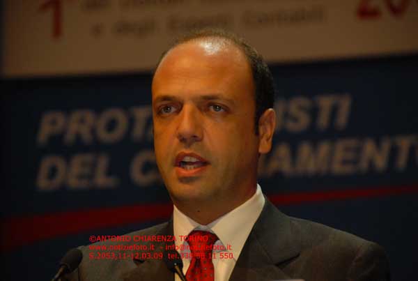 S2053_457_Angelino_Alfano