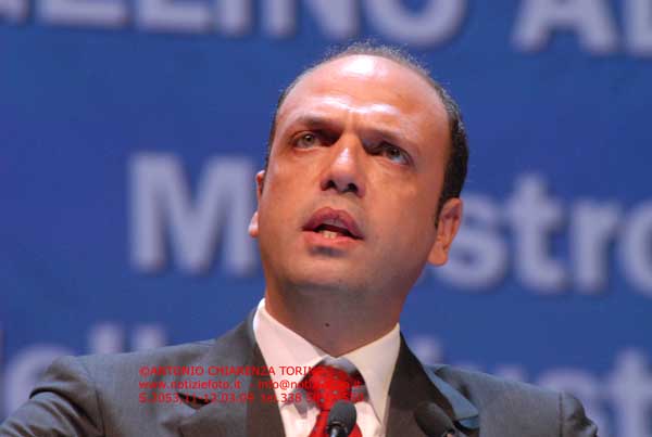 S2053_483_Angelino_Alfano