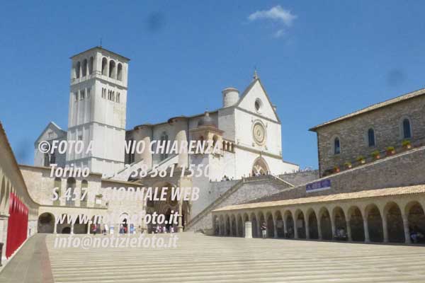 S4573_P1260498_Basilica_Papale_San_Francesco