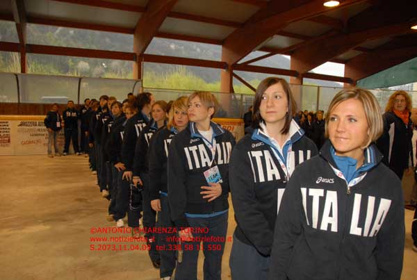 S2073_076_Hockey_Italia