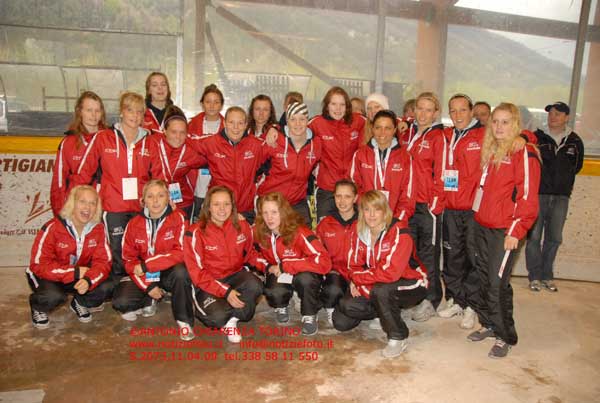 S2073_150_Hockey_Danimarca