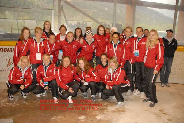 S2073_151_Hockey_Danimarca