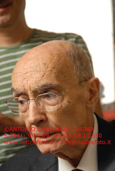 S2141_064_Jose_Saramago