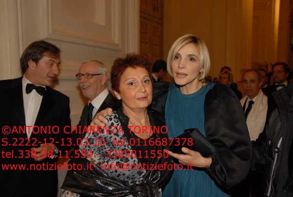 S2222_457_Clotilde_Courau_Cesaro'