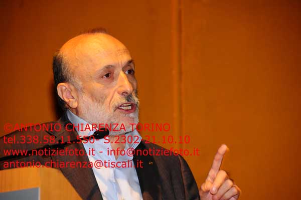 S2302_21100_5601_Carlo_Petrini