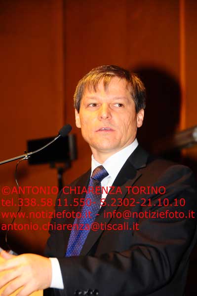 S2302_21100_5744_Dacian_Ciolos