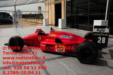 S2389_041_7927_Ferrari_F8-87